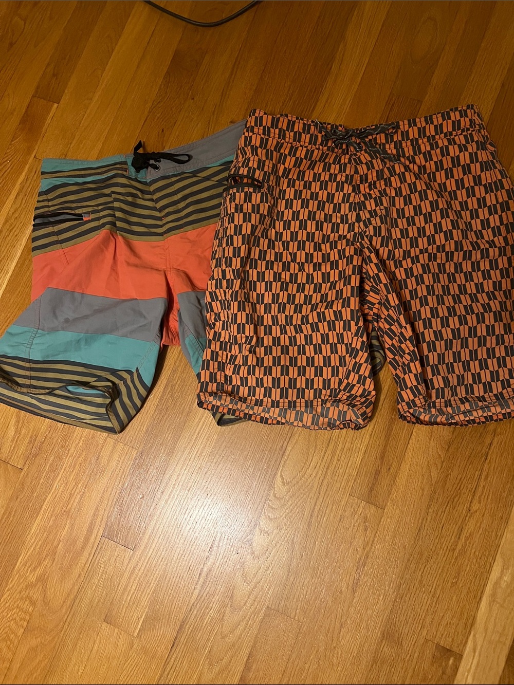 2x men’s 32 Patagonia Striped Nylon Swim Trunks Board Shorts and orange pattern